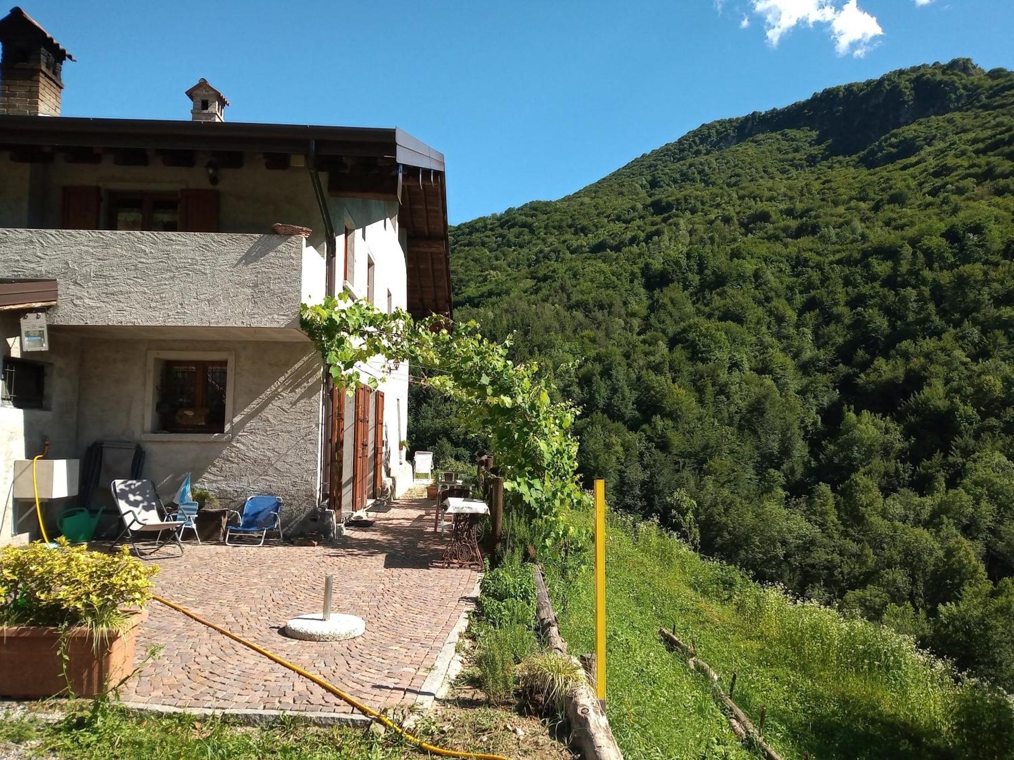Agriturismo Cascina Cornella Cremeno ภายนอก รูปภาพ