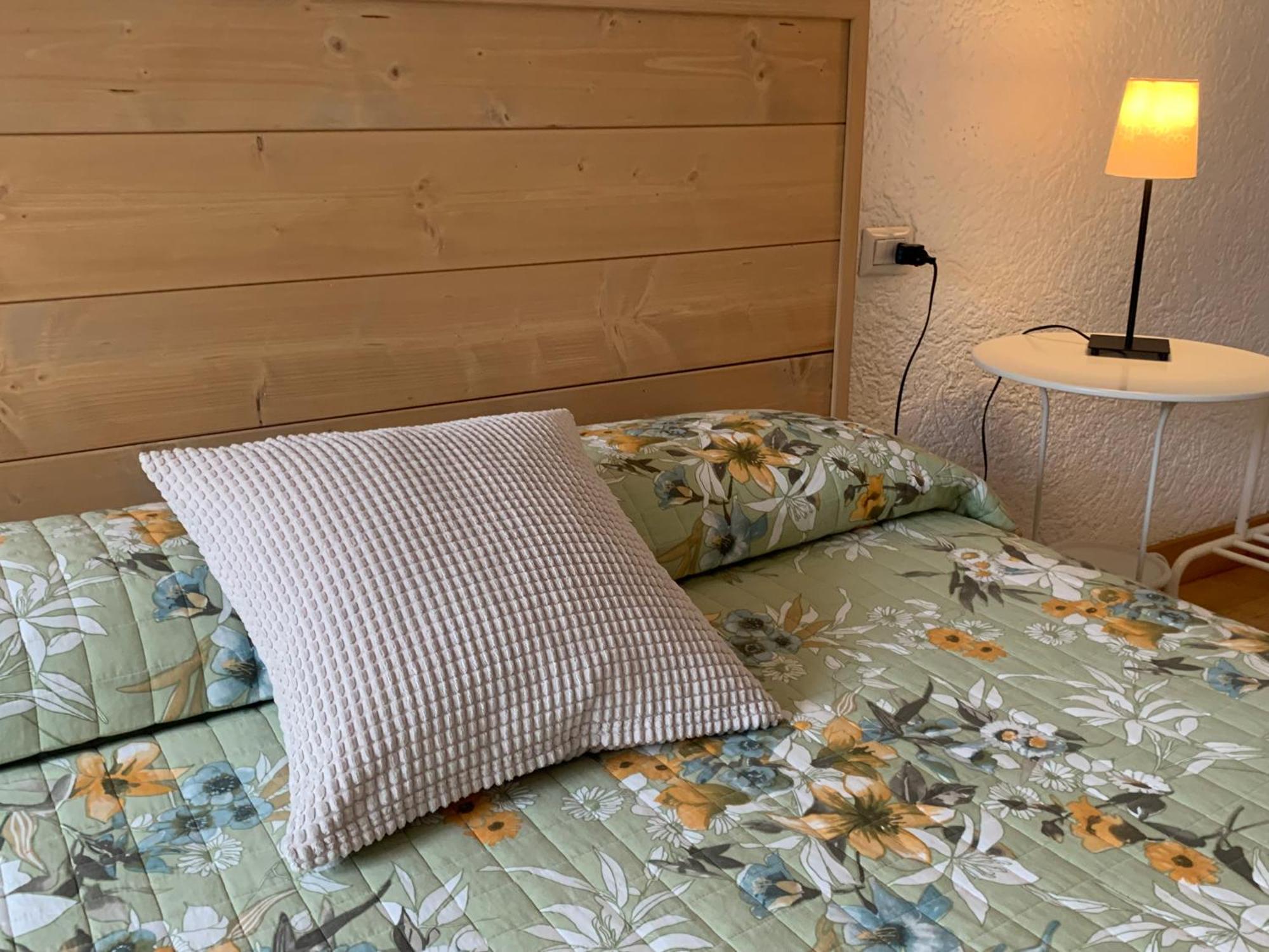 Agriturismo Cascina Cornella Cremeno ภายนอก รูปภาพ