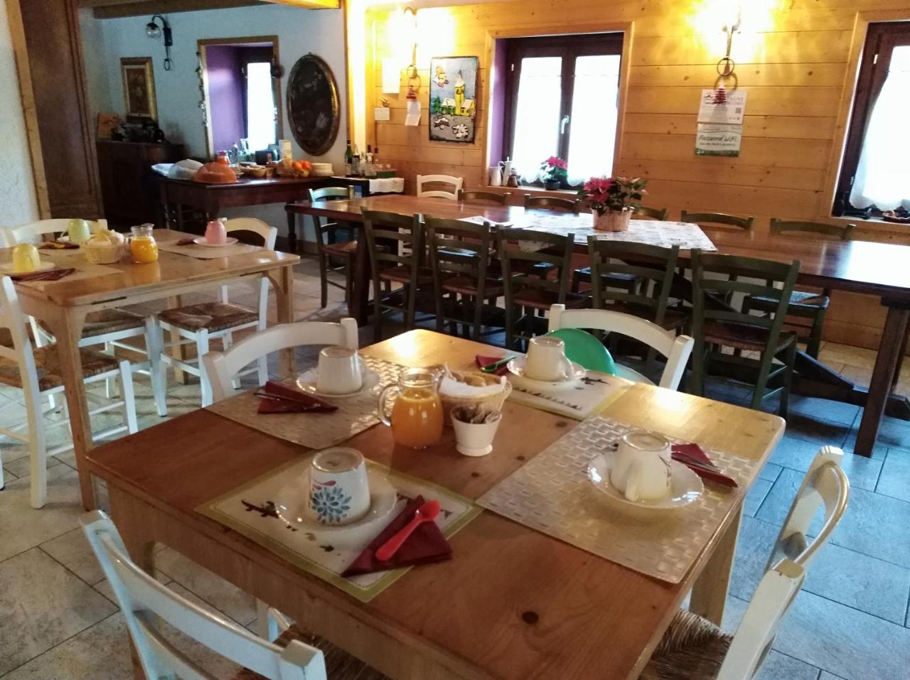 Agriturismo Cascina Cornella Cremeno ภายนอก รูปภาพ
